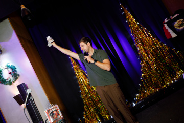 «Кинофан» в партнерстве с КиноПрофи провел викторину в пользу фонда «Дом с маяком»