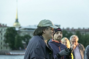 Александр Велединский снимает «В Кейптаунском порту»