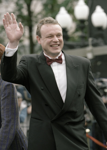 Сергей Жигунов намерен снять очередную версию «Трех мушкетеров» Сергей Жигунов намерен снять очередную версию «Трех мушкетеров»