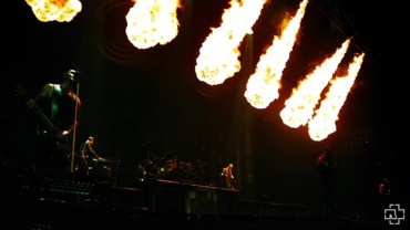 Сегодня фаны Rammstein смогут увидеть новый концерт группы на большом экране Сегодня фаны Rammstein смогут увидеть новый концерт группы на большом экране