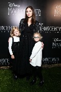 Maleficenta 2_Moscow premiere_Tata Bondarchuk s dochkami_новый размер