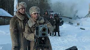 "Первый Оскар" побеждает в российском кинопрокате, но сборы намного слабее ожиданий