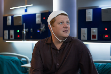 Александр Нестеров поменяется телами с известным футболистом в мини-сериале «Звезда» Александр Нестеров поменяется телами с известным футболистом в мини-сериале «Звезда»