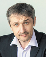 Мы хотим научиться подходить к каждому зрителю персонально Мы хотим научиться подходить к каждому зрителю персонально