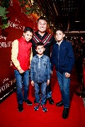 Korol Lev_Moscow premiere_Arman Davletiyarov s detmi_1_новый размер