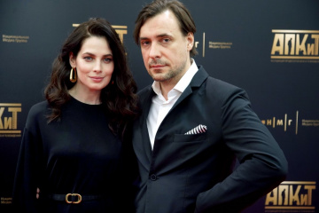 Александр Котт хочет снять «Чука и Гека» с Евгением Цыгановым и Юлией Снигирь Александр Котт хочет снять «Чука и Гека» с Евгением Цыгановым и Юлией Снигирь