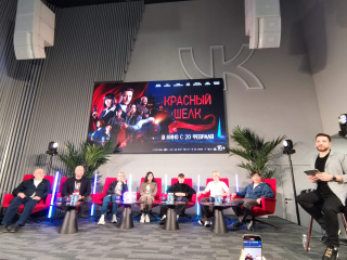 Пользователи VK пообщались с Милошем Биковичем, Гошей Куценко и командой «Красного шелка» на закрытой предпремьерной встрече Пользователи VK пообщались с Милошем Биковичем, Гошей Куценко и командой «Красного шелка» на закрытой предпремьерной встрече