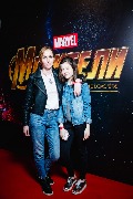 Mstiteli_Voyna beskonechnosti_Moscow premiere_Mariya Romanova s docheryu_новый размер