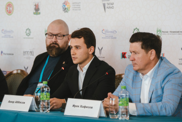На Казанском кинофестивале представили палитру национального кино: от «Авантюристов» до «Легенд Болгара» На Казанском кинофестивале представили палитру национального кино: от «Авантюристов» до «Легенд Болгара»