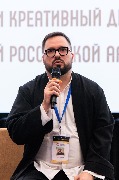 Дмитрий Здесев
