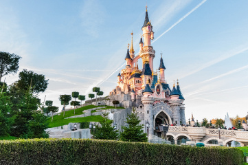 Disney пока не собирается строить развлекательный парк в России Disney пока не собирается строить развлекательный парк в России