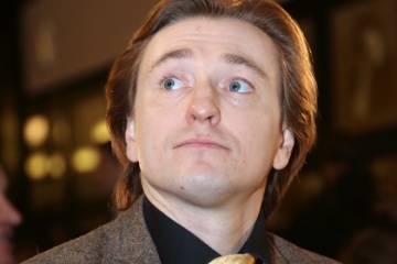 Сергей Безруков сыграл в экранизации пьесы Вампилова