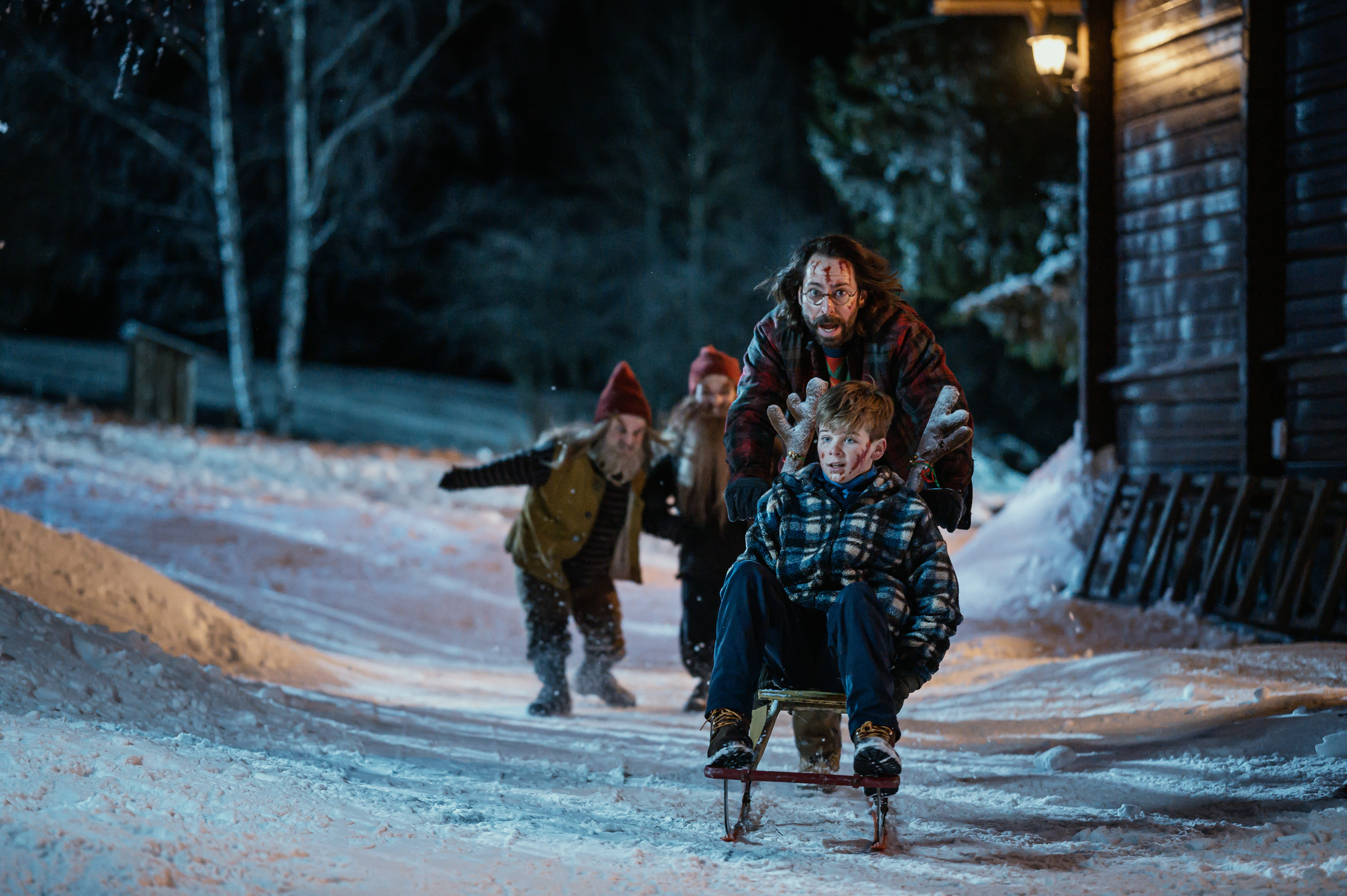 ужасы гномы новогодний беспредел