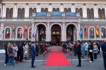 Кинофестиваль «Алтын минбар» покажет 90 фильмов внеконкурсной и параллельной программ Кинофестиваль «Алтын минбар» покажет 90 фильмов внеконкурсной и параллельной программ
