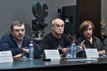 В Петербурге проходит фестиваль кинодебютов "Начало" В Петербурге проходит фестиваль кинодебютов "Начало"