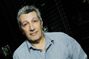 Французский режиссёр Ален Шаба снимает семейную комедию о Санта-Клаусе с бюджетом $28 млн Французский режиссёр Ален Шаба снимает семейную комедию о Санта-Клаусе с бюджетом $28 млн
