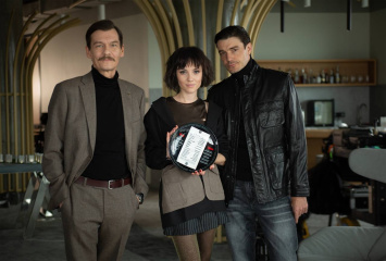 Иви объявил о старте съемок криминальной драмы  «Чужие деньги» по сценарию Сергея Минаева