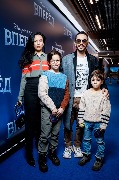 Vpered_Moscow premiere_Timur Rodrigez s semyey_1_новый размер