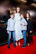 Aladdin_Moscow Premiere_Margarita Lieva s detmi_2_новый размер