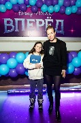 Vpered_Moscow premiere_Masha Shalaeva s dochkoy_2_новый размер