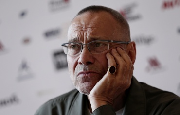 Андрей Кончаловский готов выложить свой фильм в Интернет после показа в Венеции Андрей Кончаловский готов выложить свой фильм в Интернет после показа в Венеции