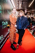 Raya i posledniy drakon_Moscow premiere_Elena Valushkina s docheryu_1