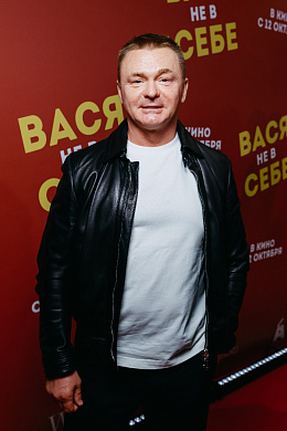 16/23  - Премьера фильма ВАСЯ НЕ В СЕБЕ