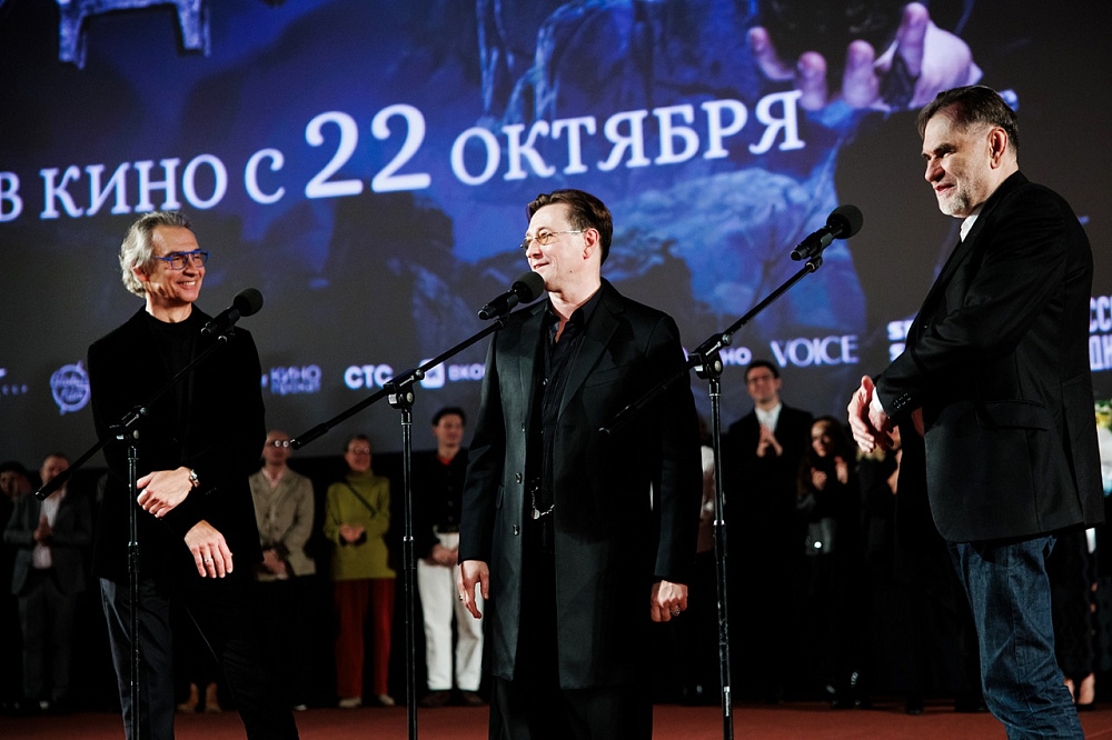 Антон Златопольский, Сергей Безруков и Сергей Сельянов