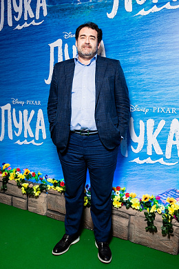 18/18  - Премьера мультфильма ЛУКА
