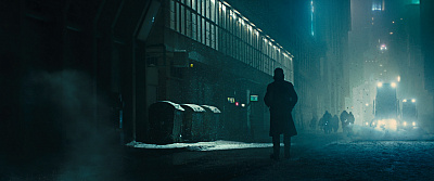9/12  - Кадры из фильма: БЕГУЩИЙ ПО ЛЕЗВИЮ 2049
